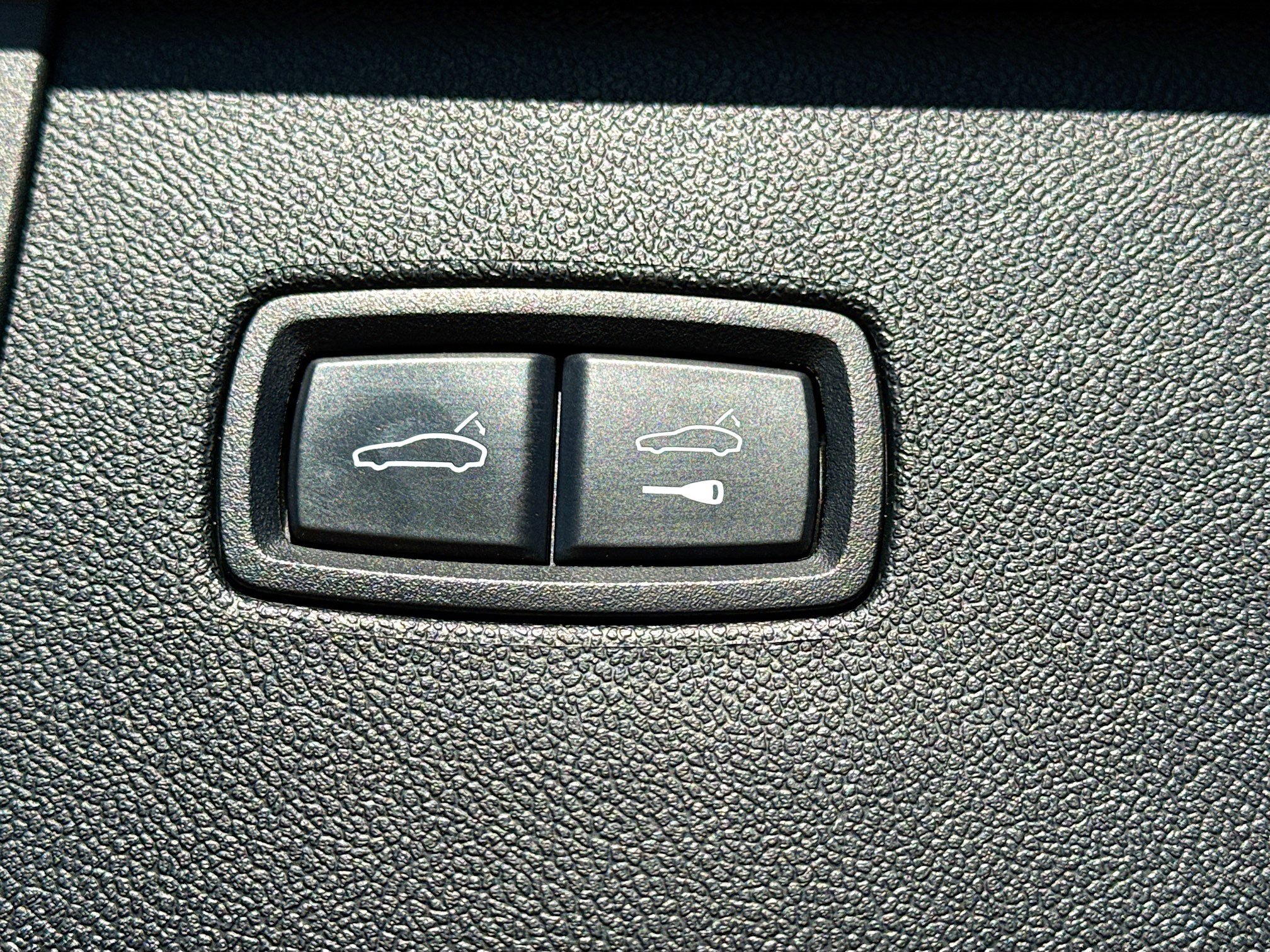 Used 2019 Porsche Cayenne AWD/4WD image 13