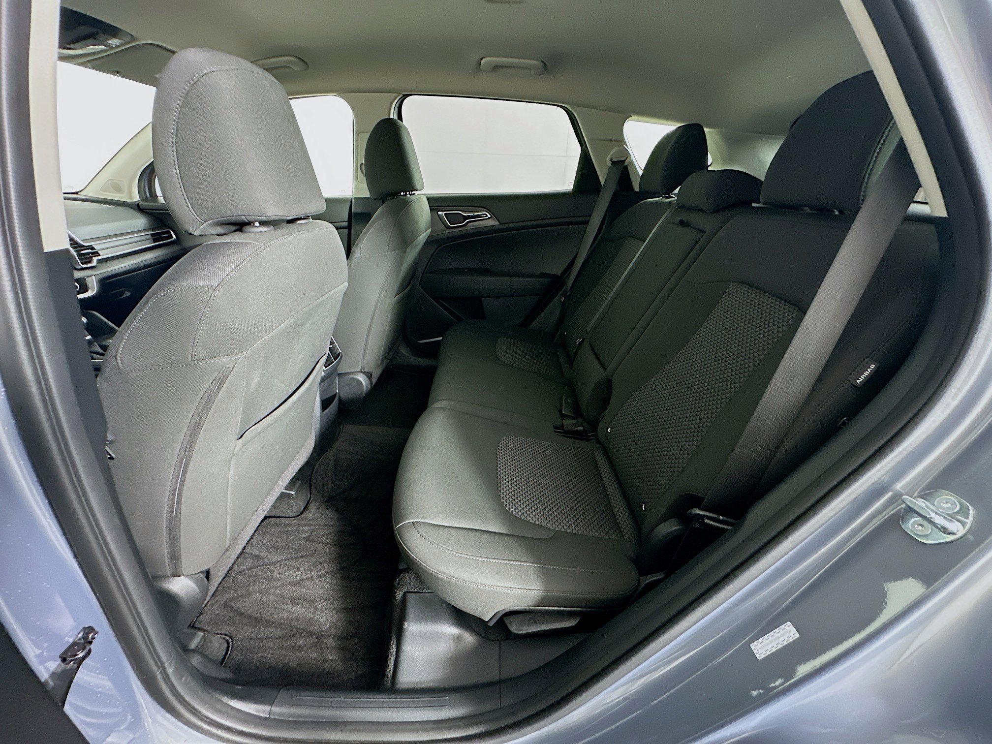 Used 2025 Kia Sportage LX image 27