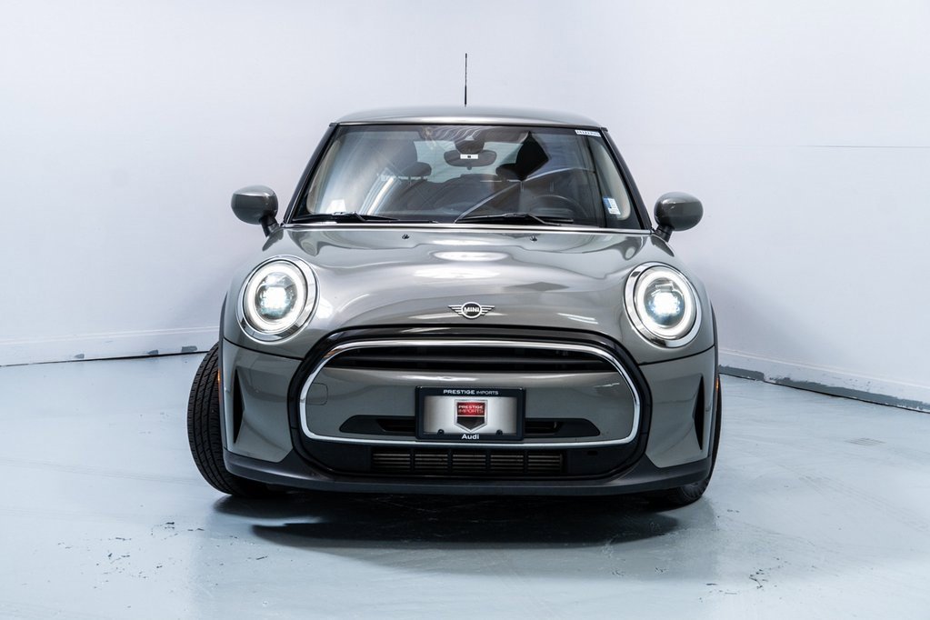 Used 2022 MINI Cooper 2-Door Hardtop image 10