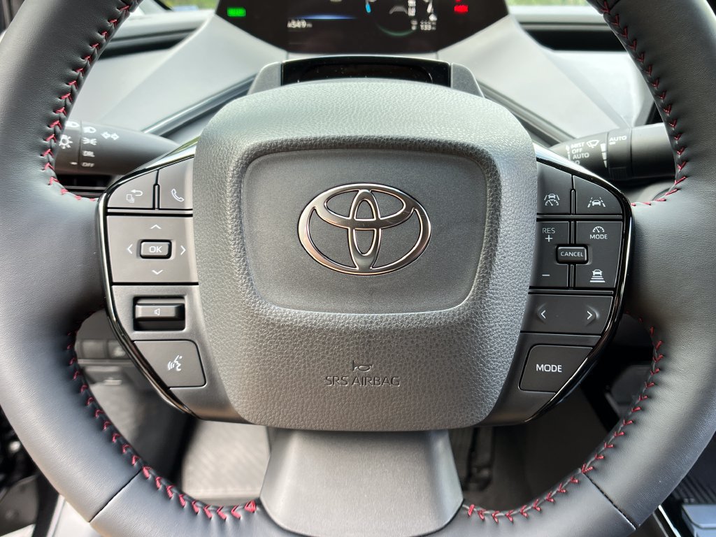 New 2027 Toyota Prius Plug-In Hybrid FWD image 14