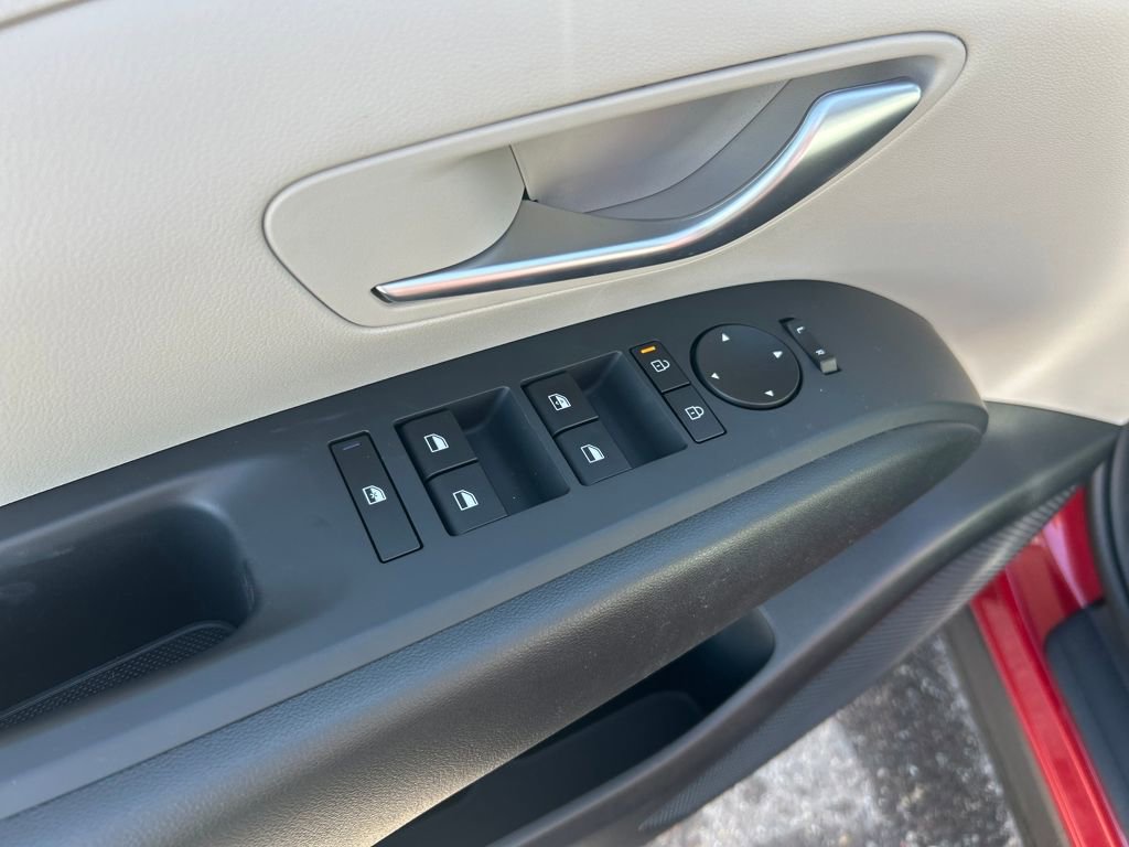 New 2026 Hyundai Tucson SE image 13