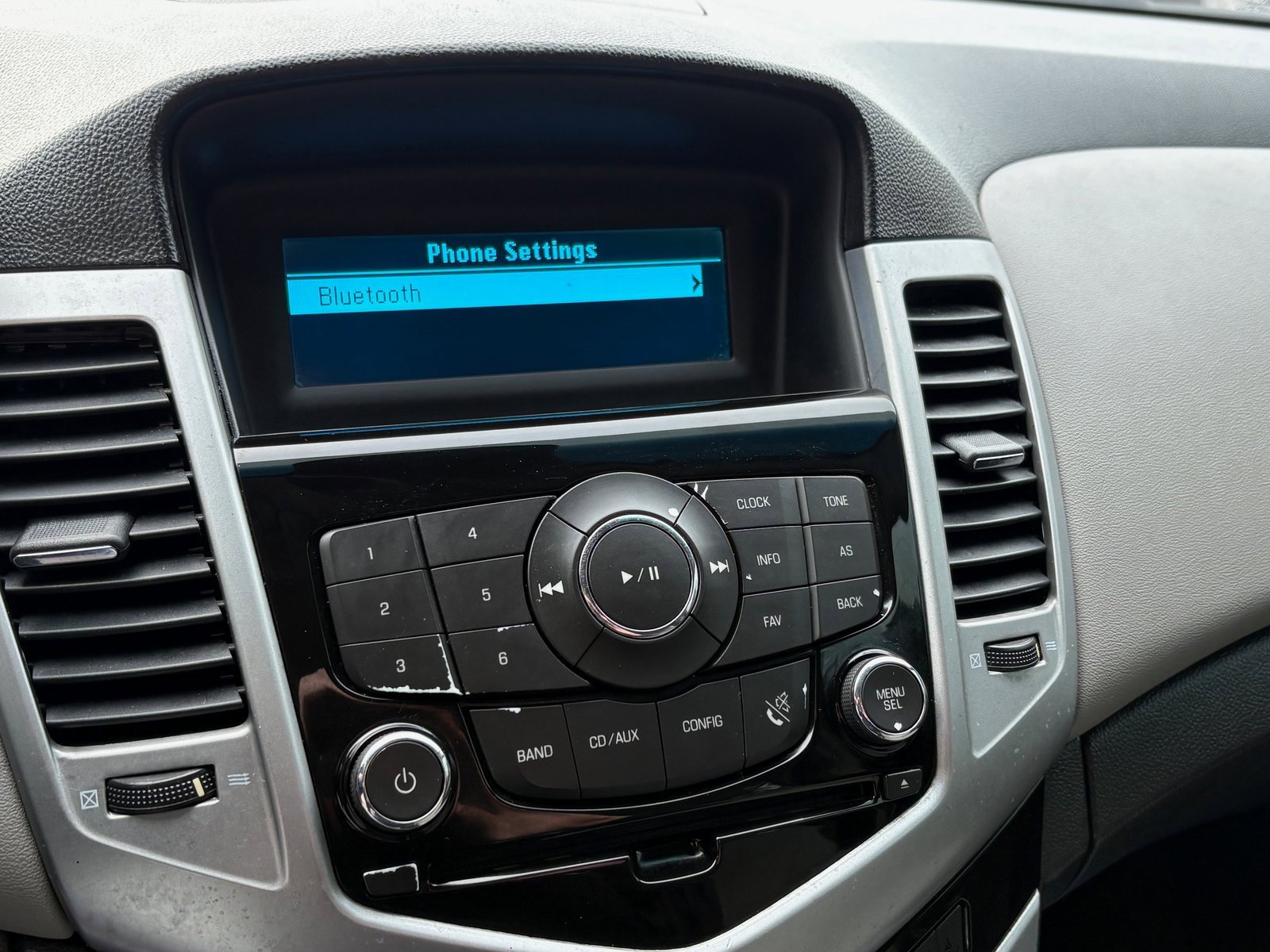 Used 2012 Chevrolet Cruze LT image 30