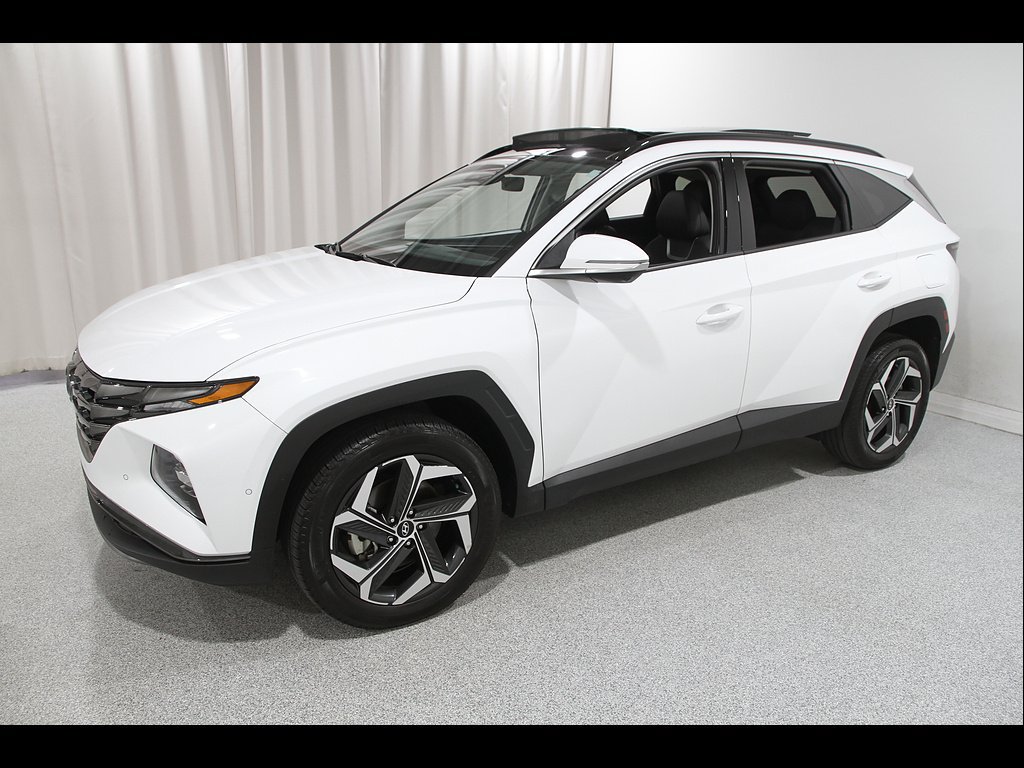 Certified 2023 Hyundai Tucson Limited AWD/4WD image 3