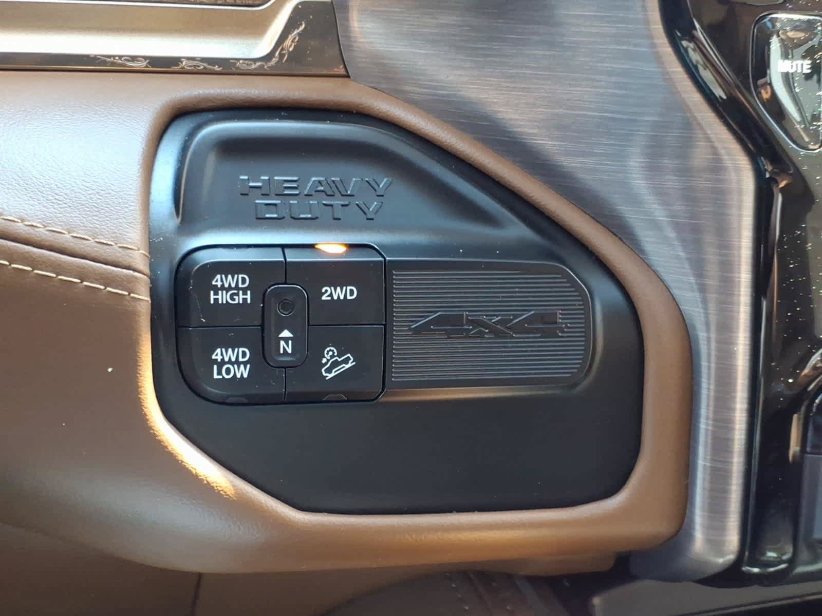 Used 2020 RAM 2500 Limited AWD/4WD image 9