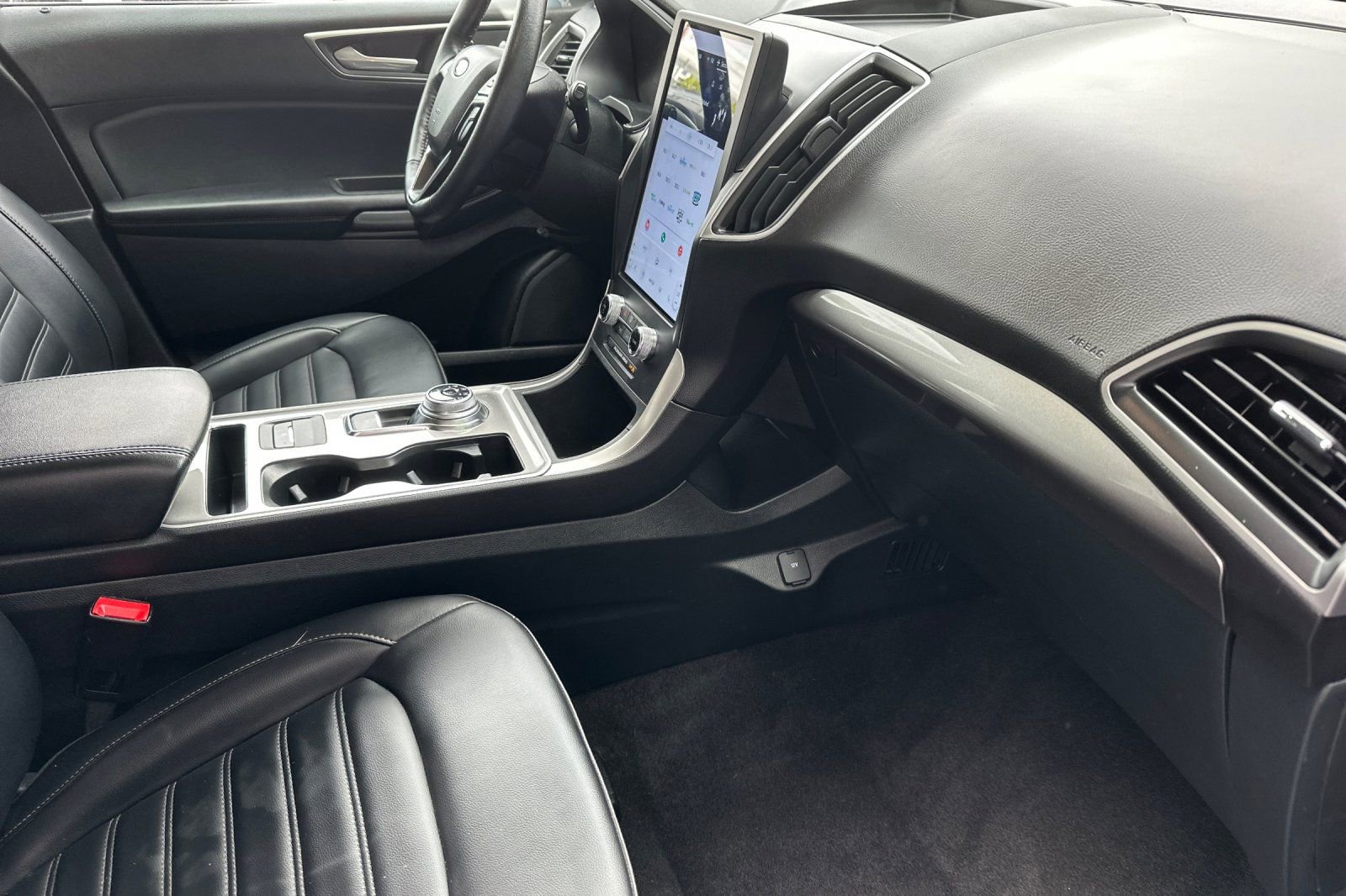 Certified 2024 Ford Edge SEL image 18