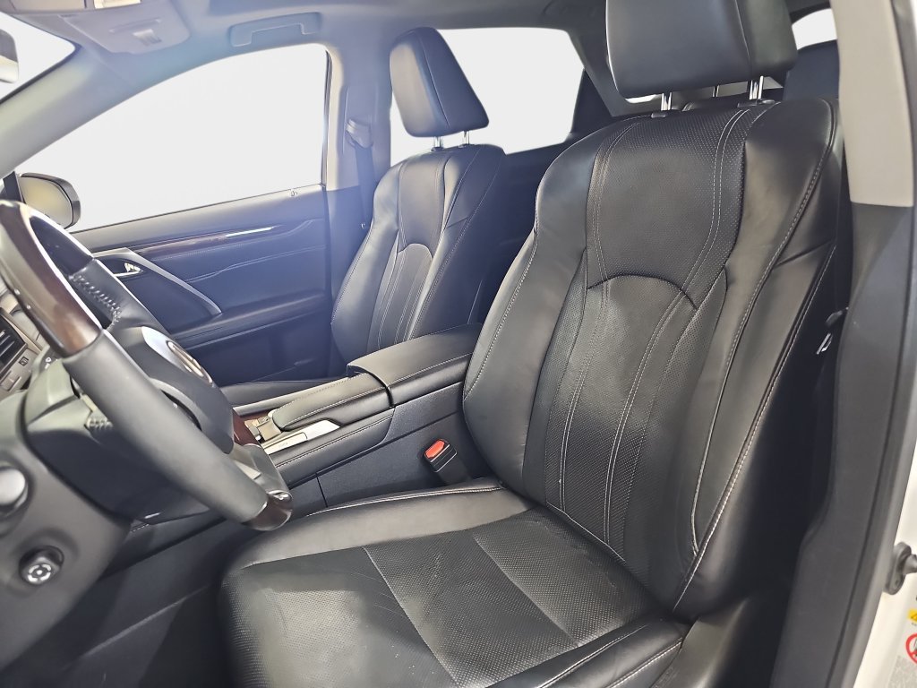 Used 2017 Lexus RX 450h AWD w/ Cold Weather Package image 18