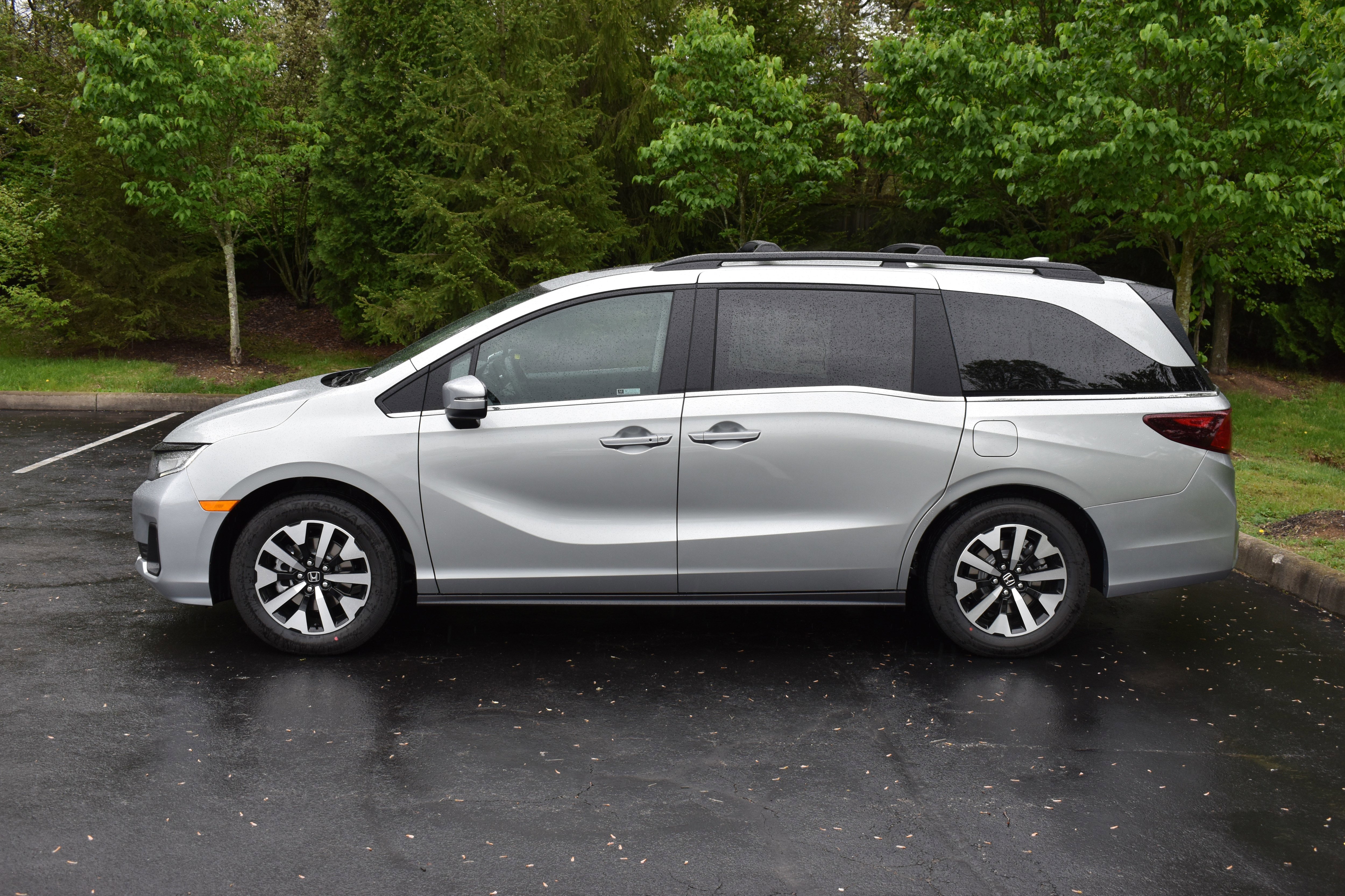 New 2026 Honda Odyssey EX-L image 4