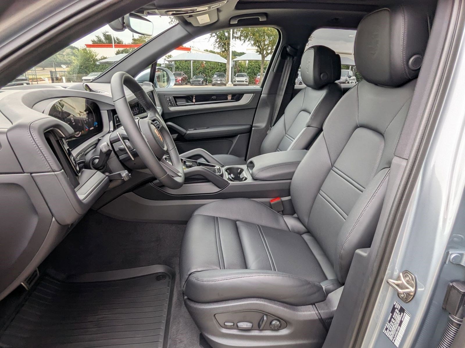 New 2026 Porsche Cayenne S image 5