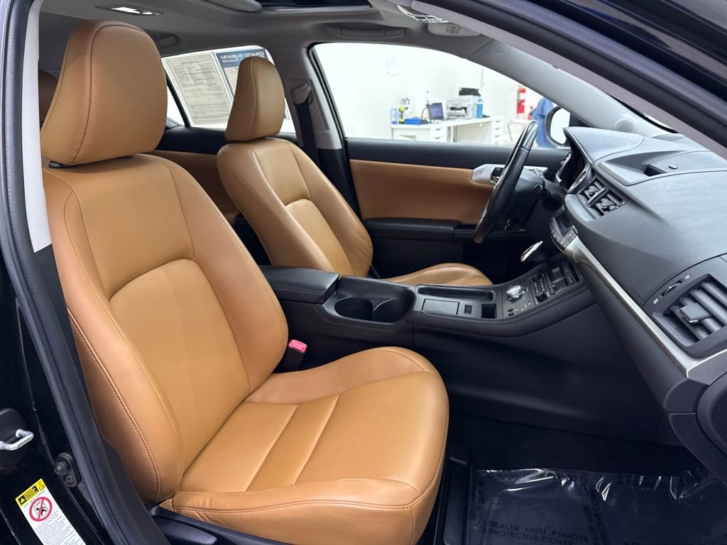 Used 2012 Lexus CT 200h image 22