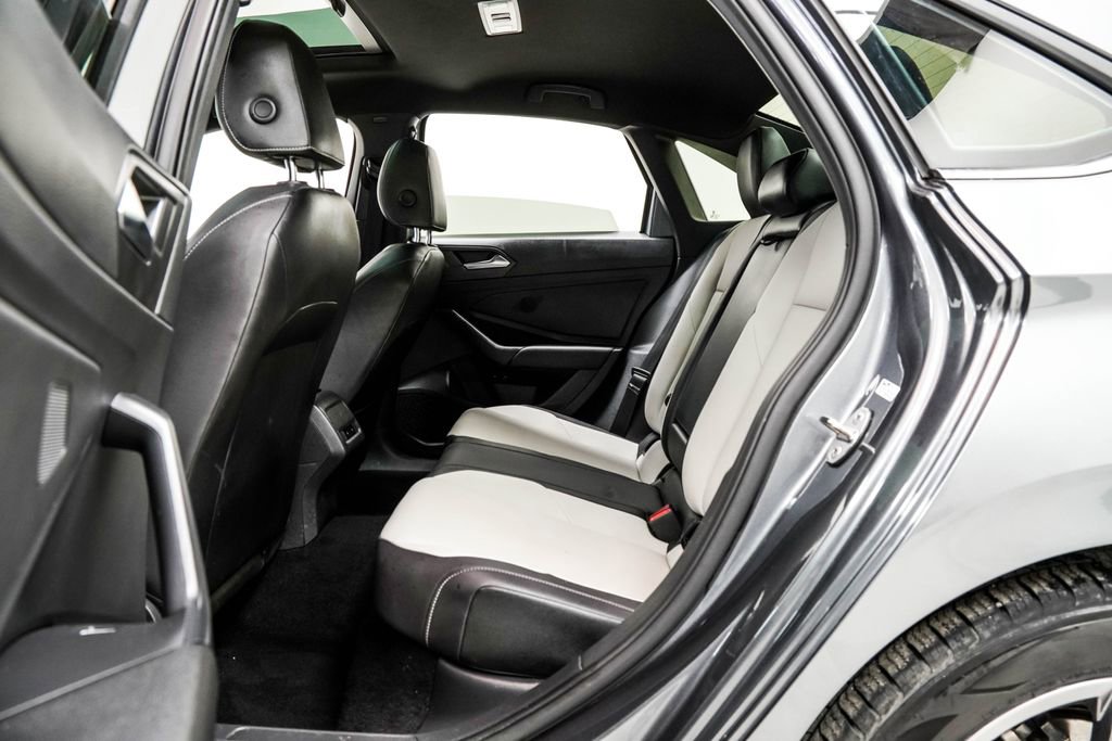 Used 2021 Volkswagen Jetta R-Line w/ R-Line Cold Weather Package image 18
