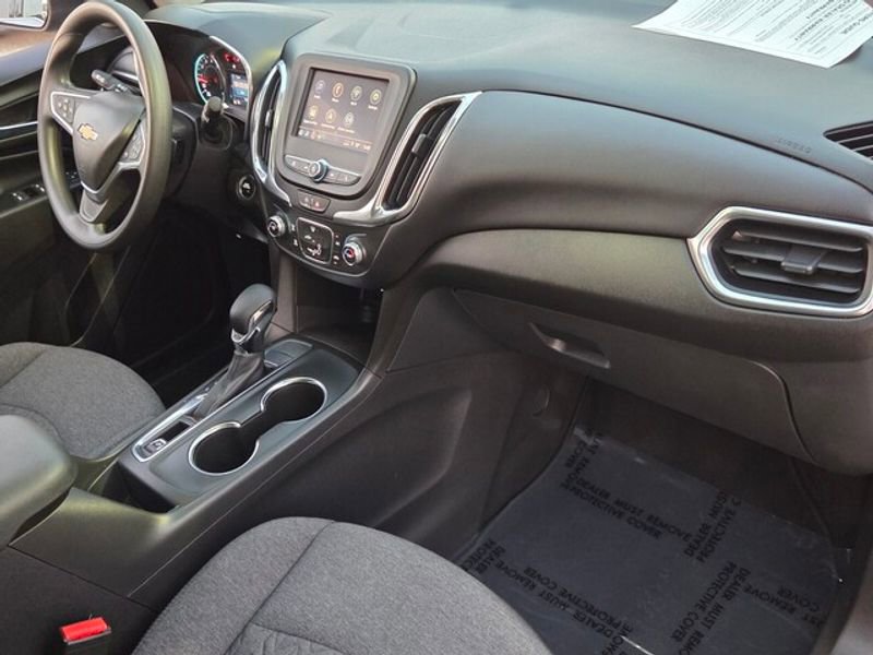 Used 2022 Chevrolet Equinox LT image 14