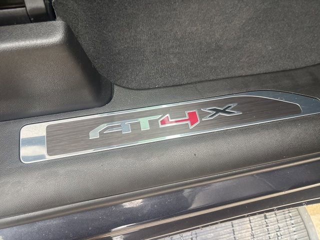 Used 2022 GMC Sierra 1500 AT4X image 43