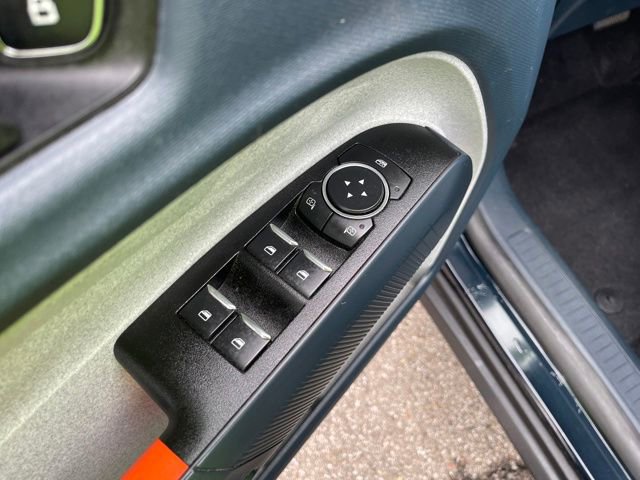 Used 2022 Ford Maverick XLT image 11