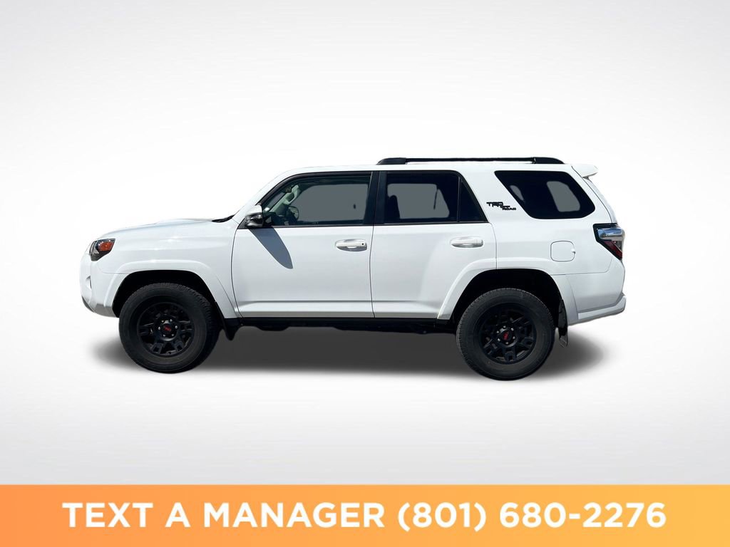 Used 2023 Toyota 4Runner TRD Off-Road Premium w/ Moonroof Package AWD/4WD image 2