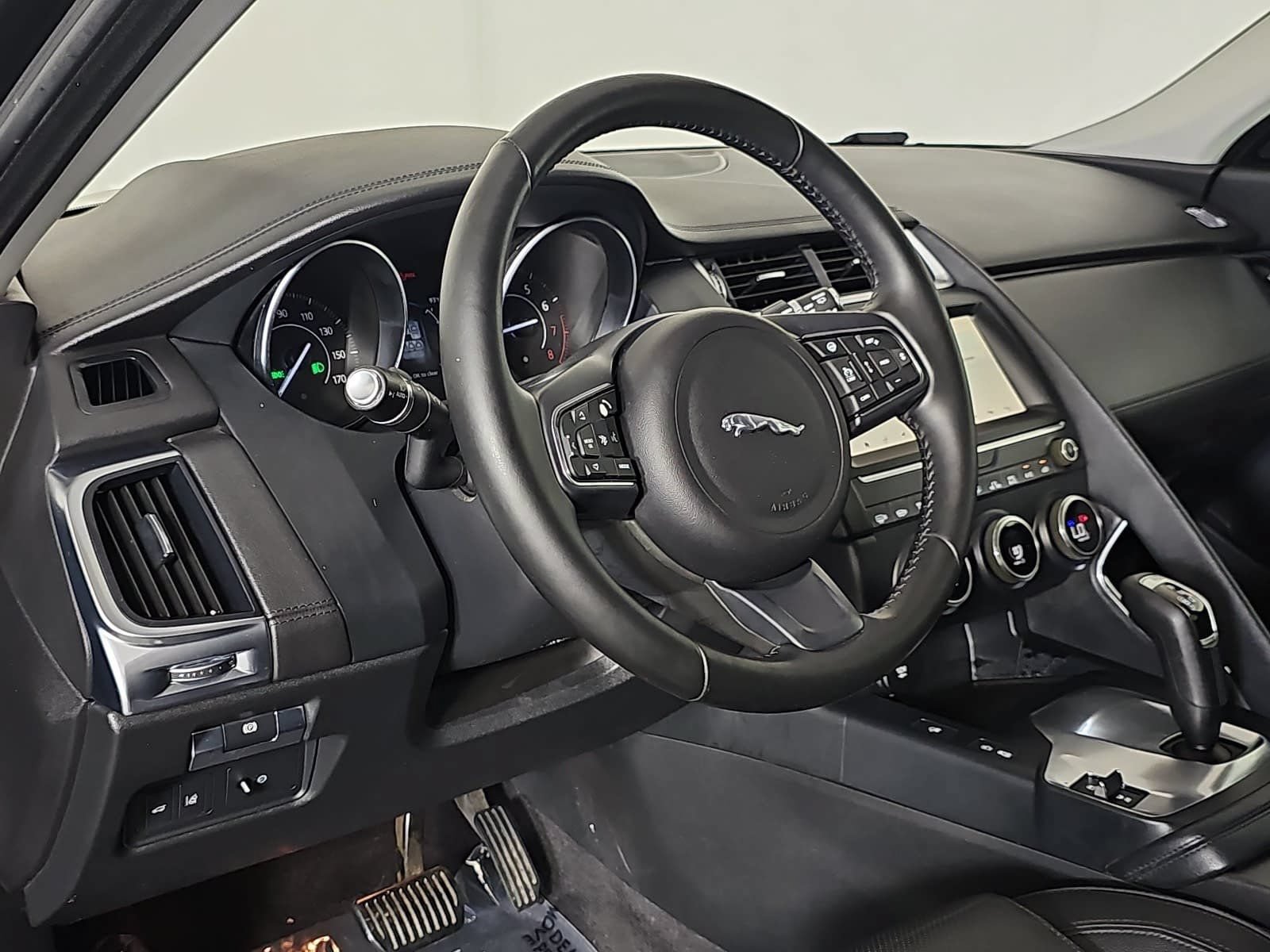 Used 2018 Jaguar E-PACE S AWD/4WD image 16