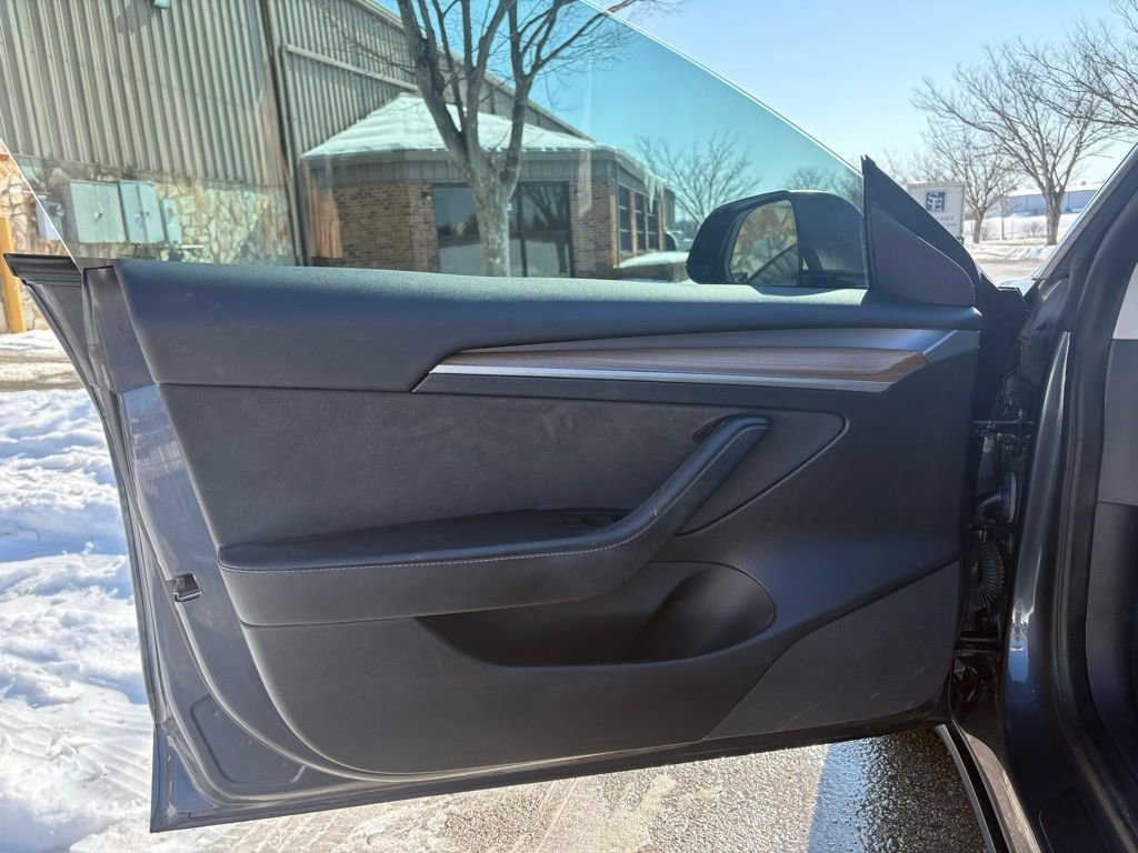Used 2022 Tesla Model 3 Long Range image 18