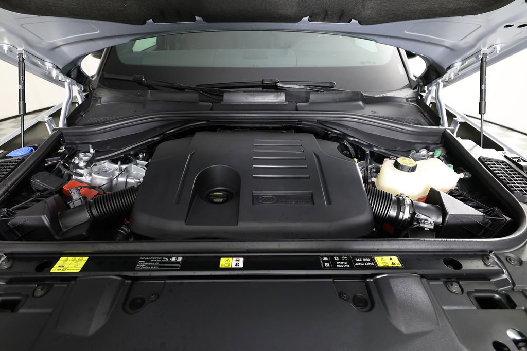 Used 2025 Land Rover Range Rover SE AWD/4WD image 39