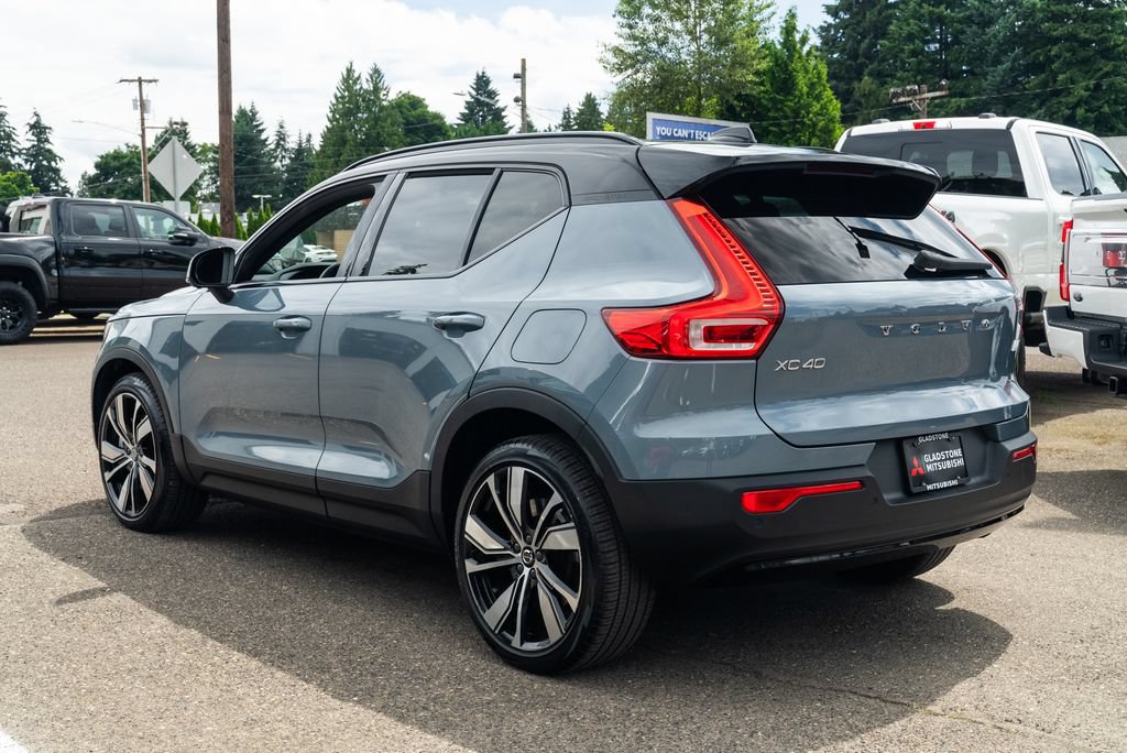 Used 2021 Volvo XC40 P8 Recharge w/ Advanced Package AWD/4WD image 4