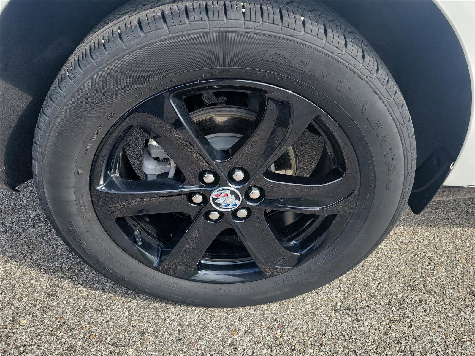 Used 2024 Buick Enclave Essence w/ Sport Touring Edition FWD image 5