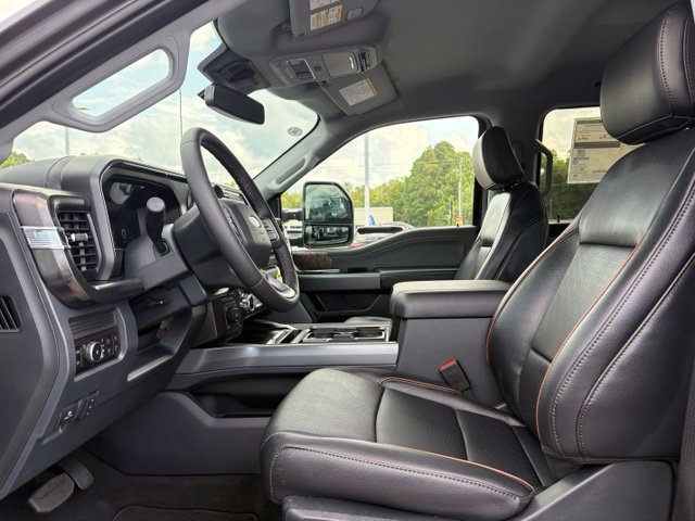 New 2026 Ford F250 Lariat w/ Black Appearance Package AWD/4WD image 9