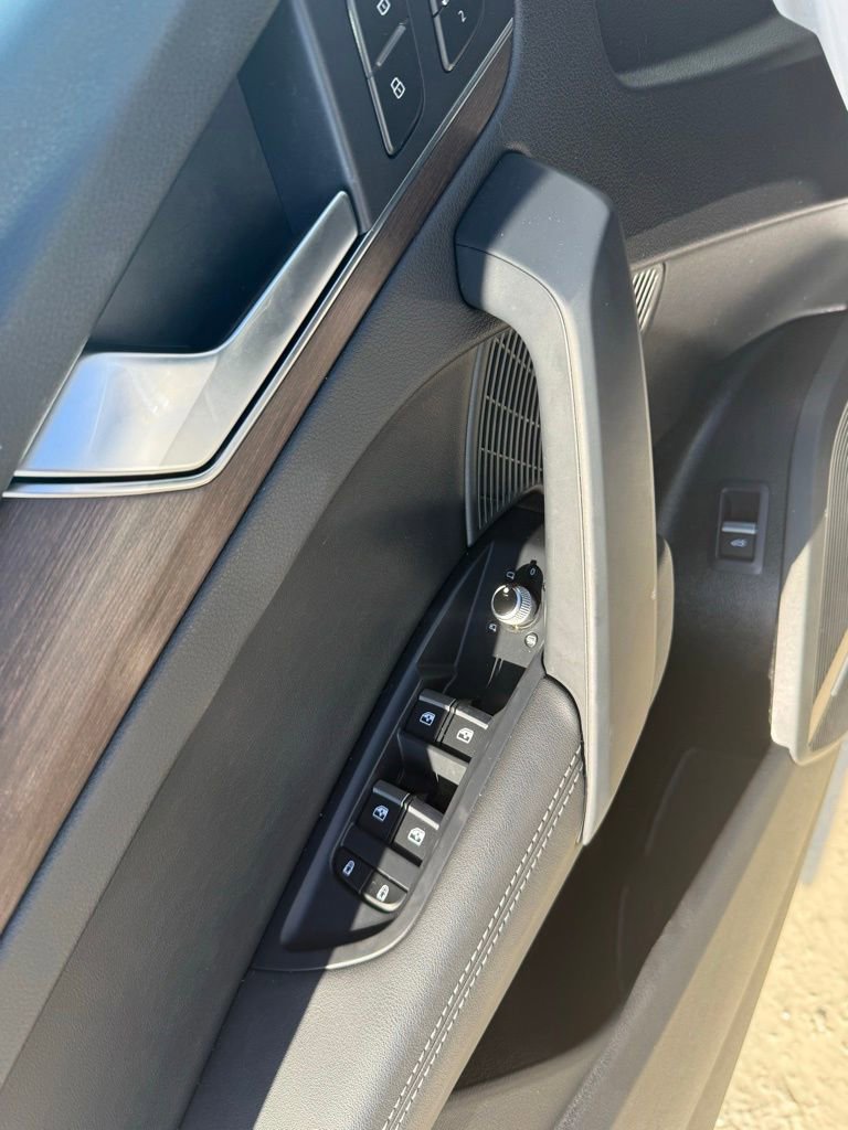 Used 2024 Audi Q5 2.0T Premium Plus image 24