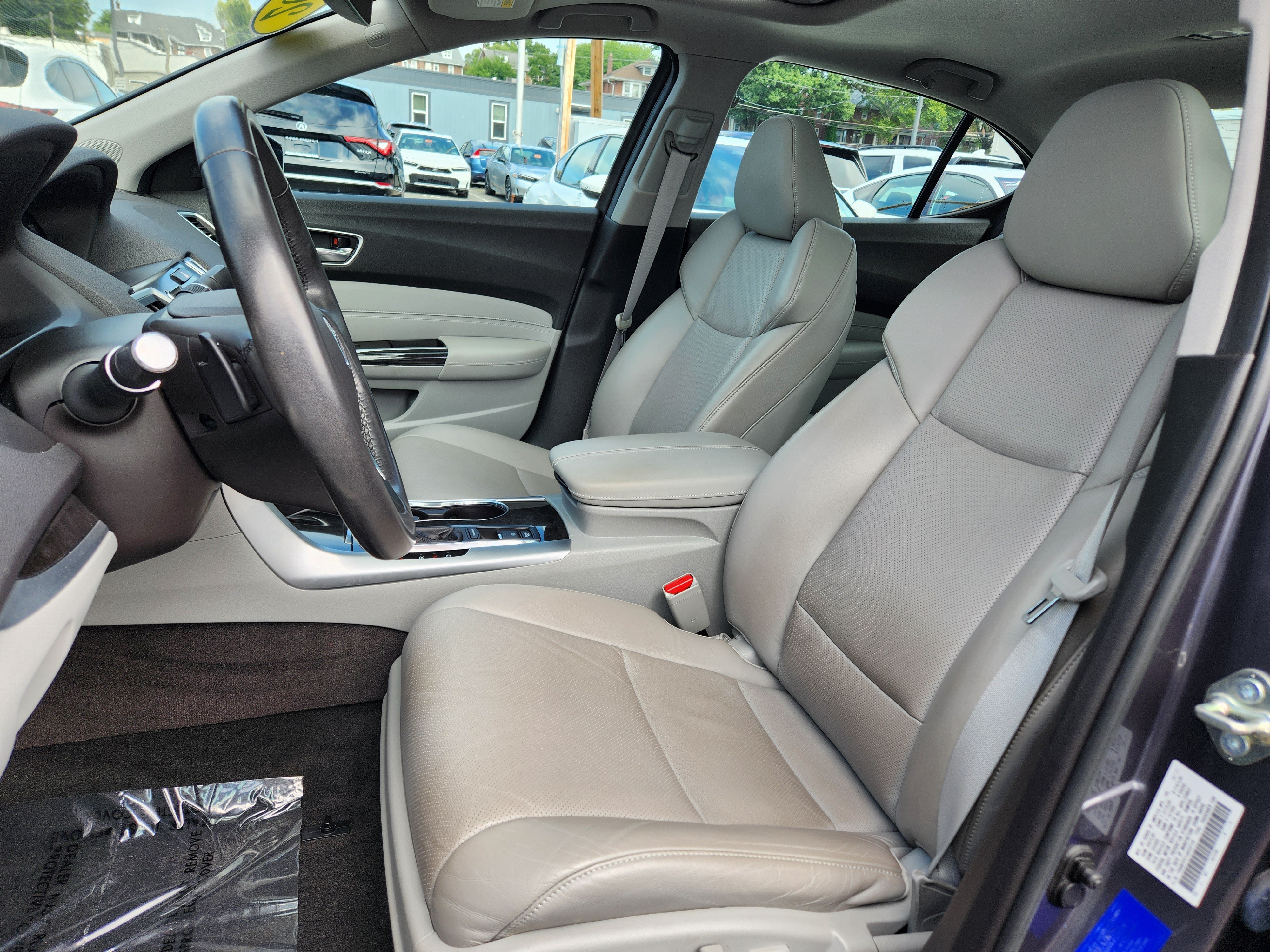 Certified 2018 Acura TLX w/ Technology Package FWD image 10