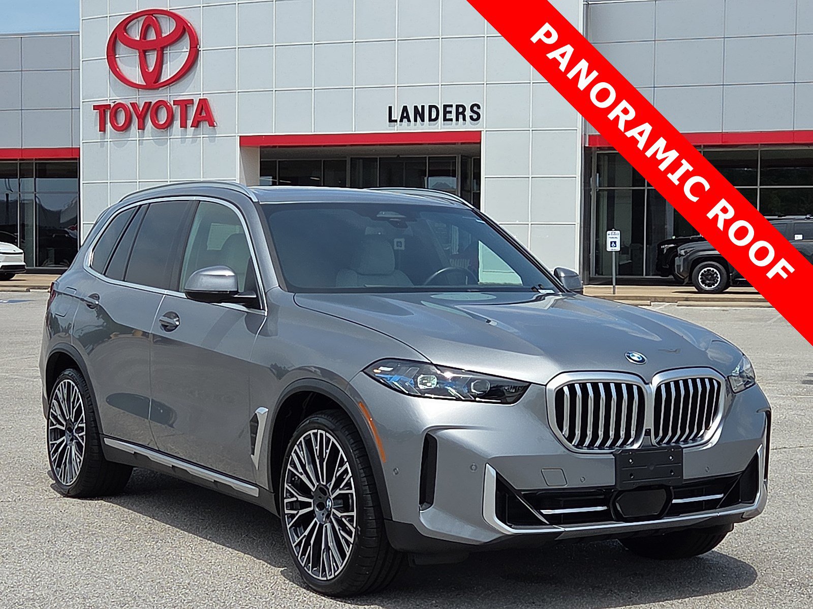 Used 2025 BMW X5 xDrive40i AWD/4WD video 1