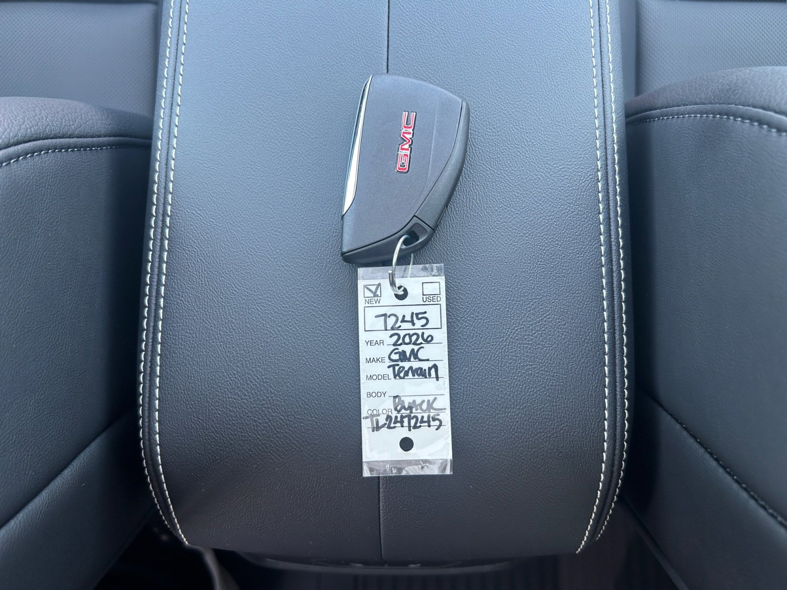 New 2026 GMC Terrain Denali w/ LPO, Floor Liner Package image 32