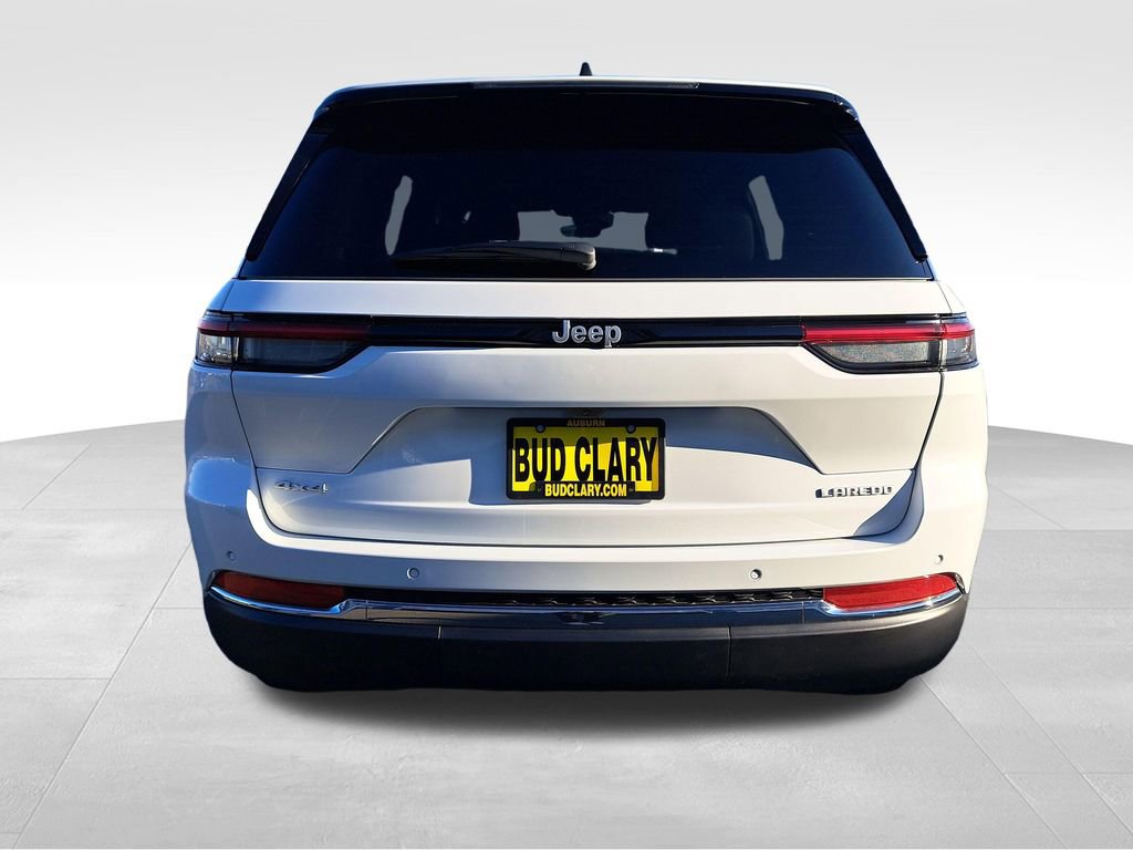 New 2026 Jeep Grand Cherokee Laredo image 4