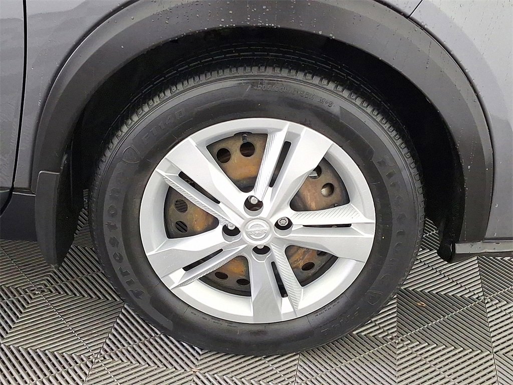 Used 2022 Nissan Kicks S image 10