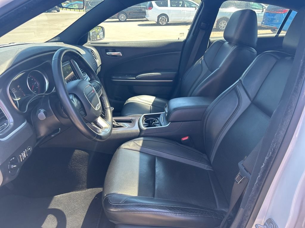 Used 2020 Dodge Charger SXT w/ Leather Interior Group RWD image 14