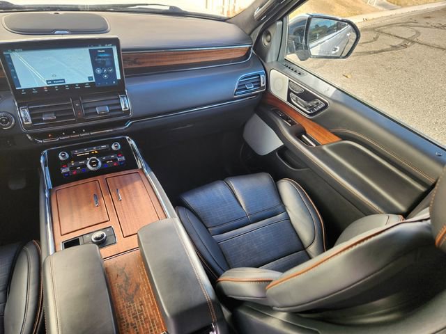 Used 2022 Lincoln Navigator L Black Label image 15