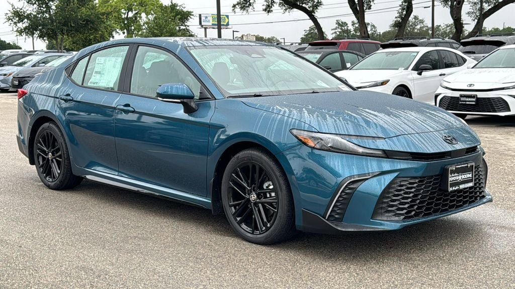 New 2026 Toyota Camry SE FWD image 3
