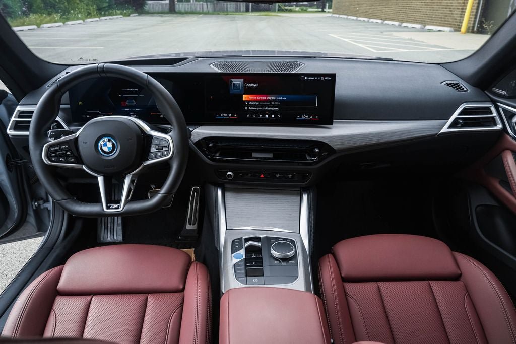 Used 2025 BMW i4 xDrive40i w/ M Sport Package AWD/4WD image 21