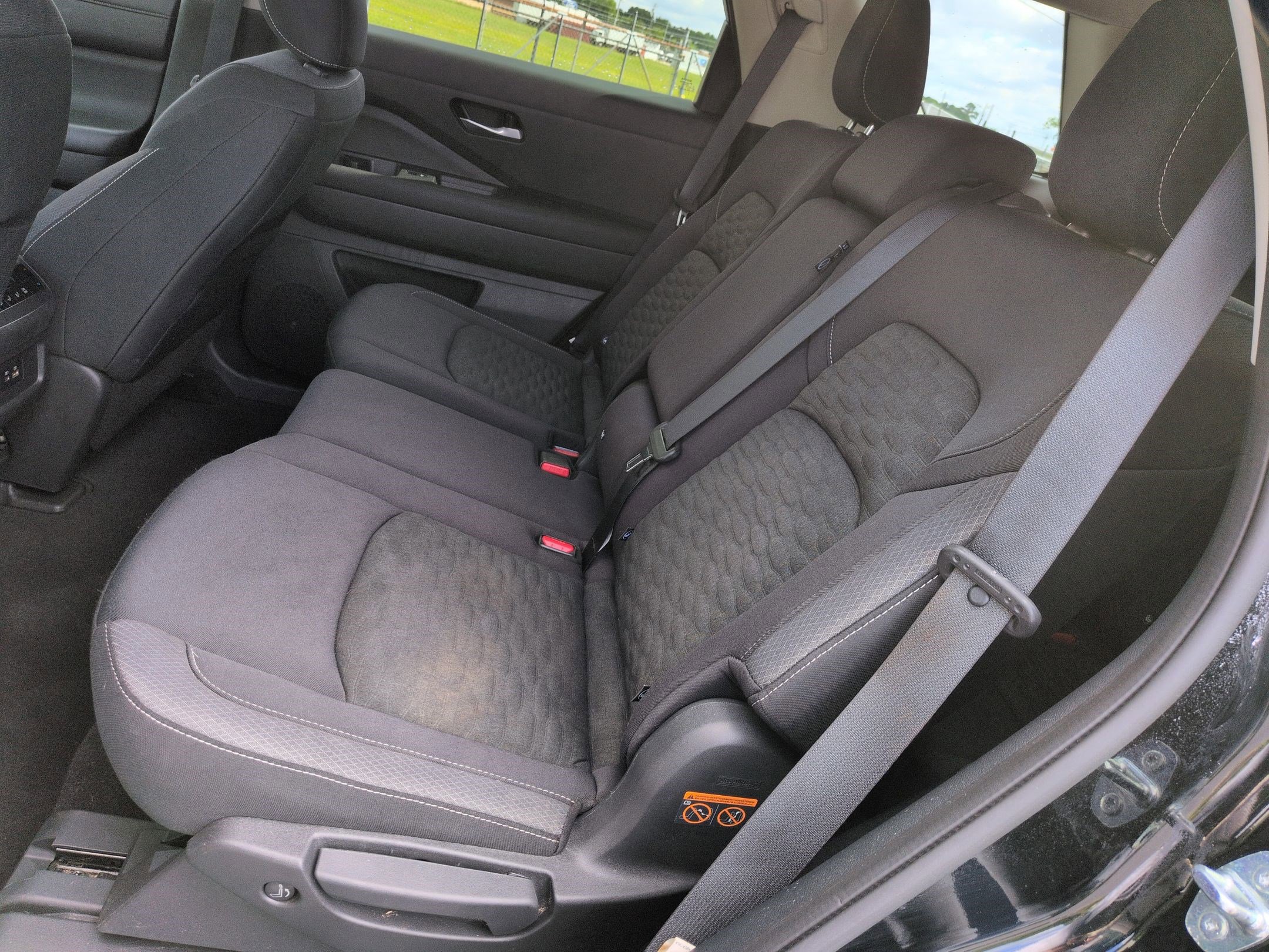Used 2022 Nissan Pathfinder SV FWD image 29