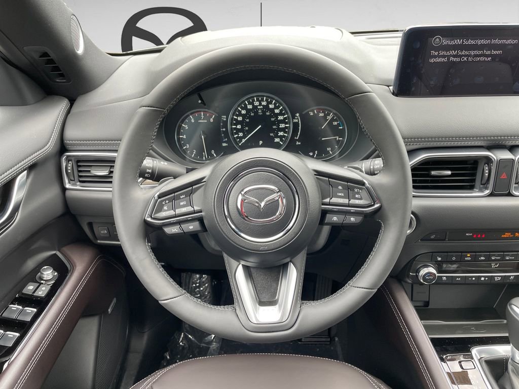 New 2025 MAZDA CX-5 Signature image 12