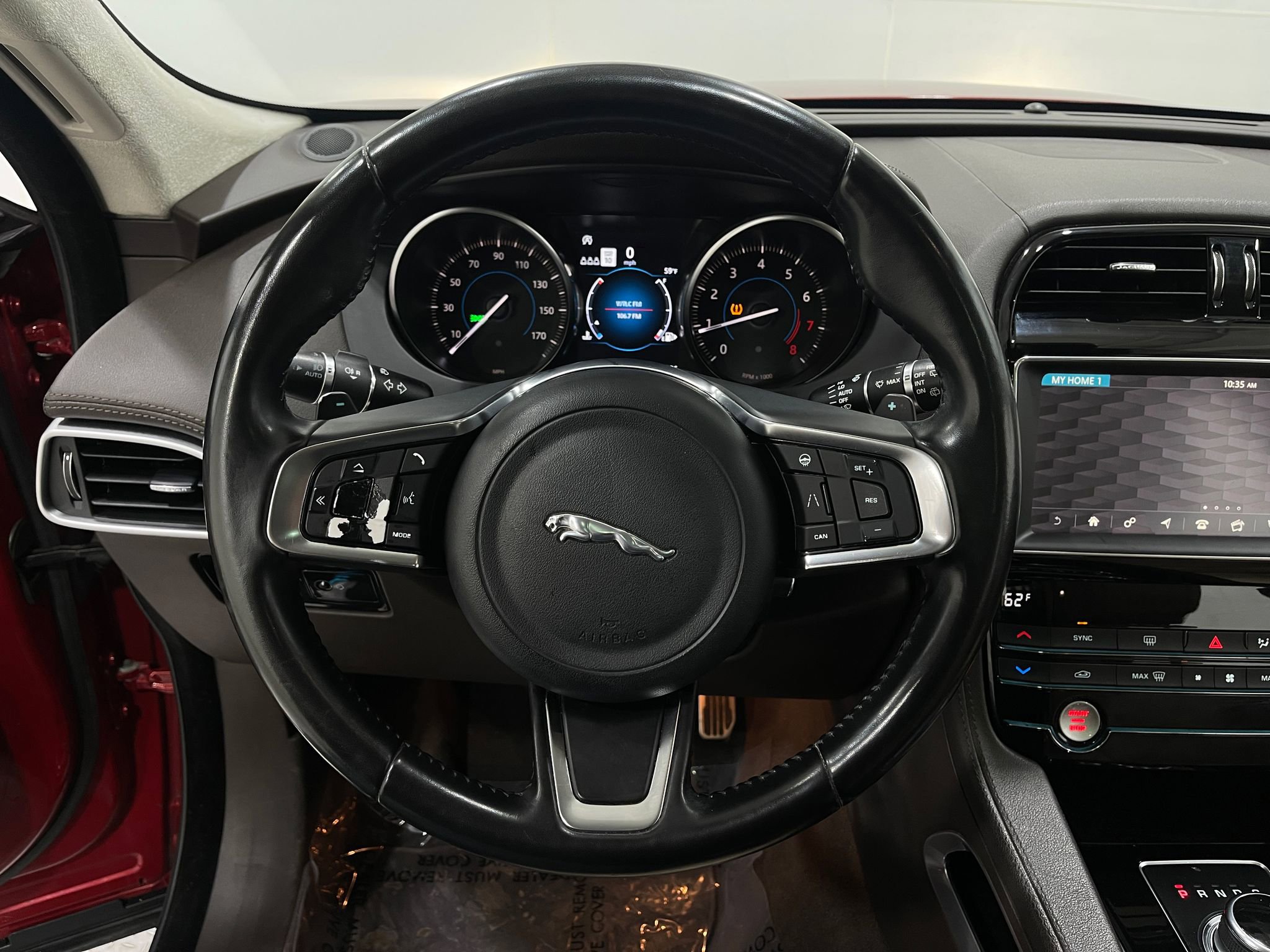 Used 2019 Jaguar F-PACE Prestige image 23