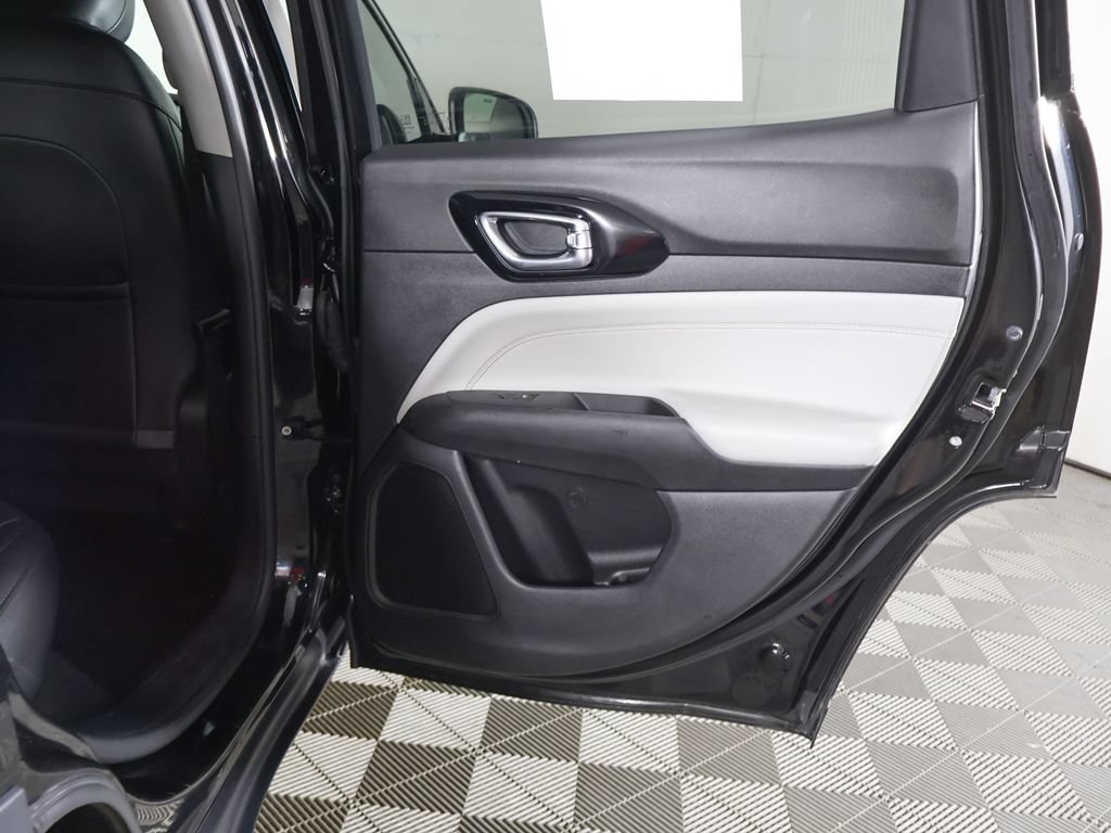 Used 2022 Jeep Compass Limited AWD/4WD image 25