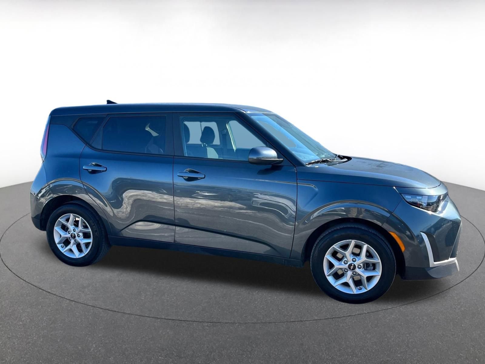 Used 2025 Kia Soul LX w/ LX Technology Package image 15