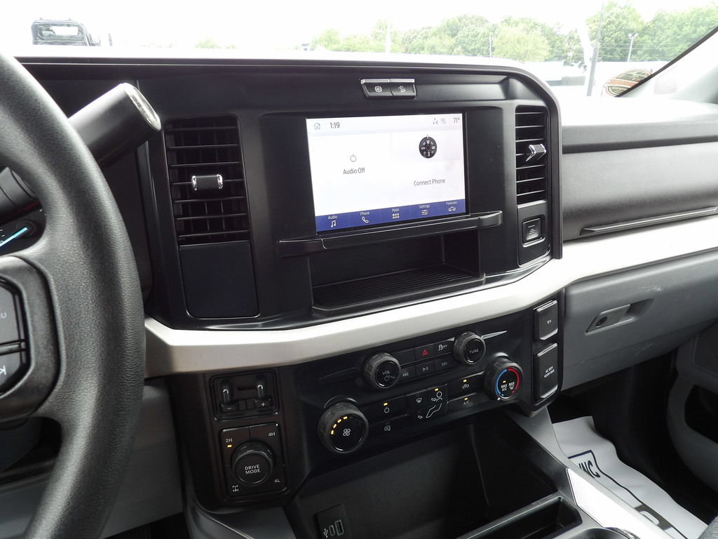 Used 2025 Ford F250 XLT w/ FX4 Off-Road Package AWD/4WD image 23