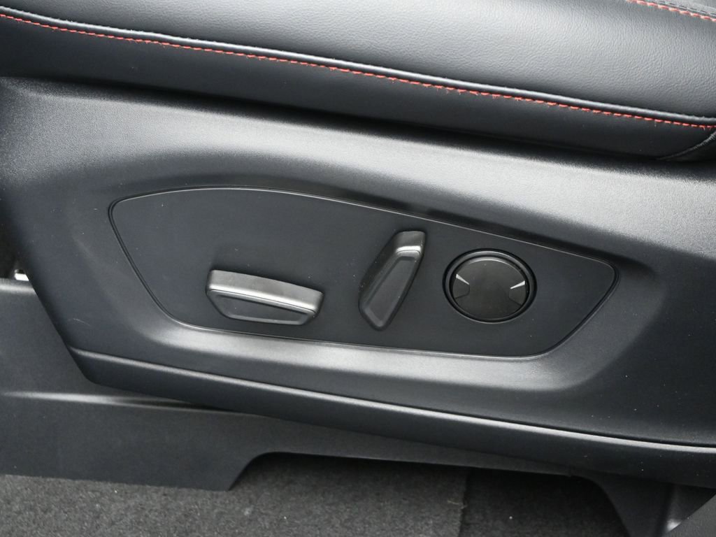 New 2026 Ford Explorer ST-Line w/ ST-Line Street Pack image 9