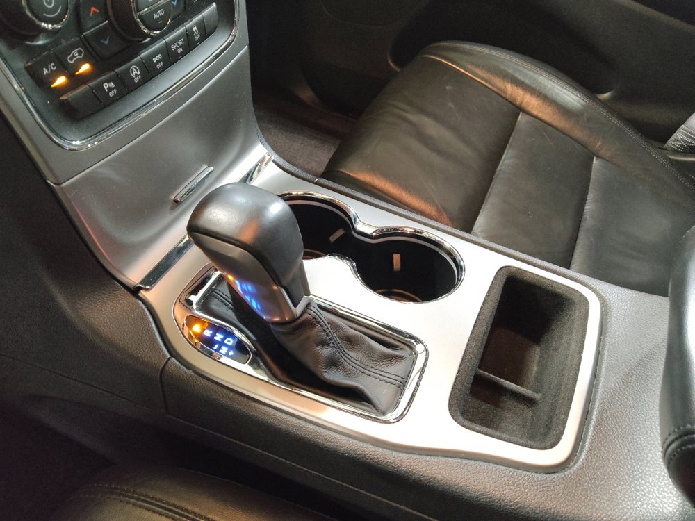 Used 2018 Jeep Grand Cherokee Limited image 26