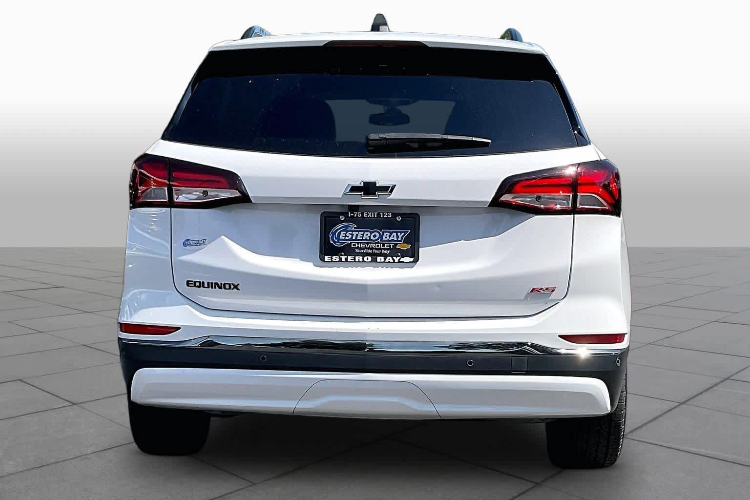 Used 2023 Chevrolet Equinox RS FWD image 5