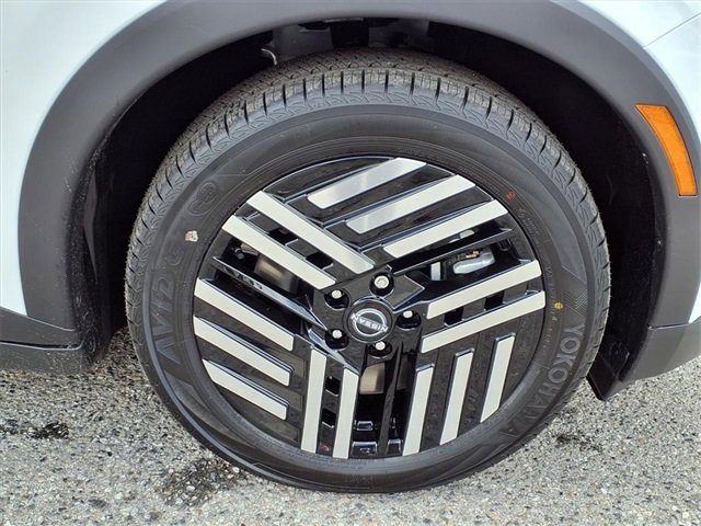 New 2026 Nissan Leaf SV+ image 5