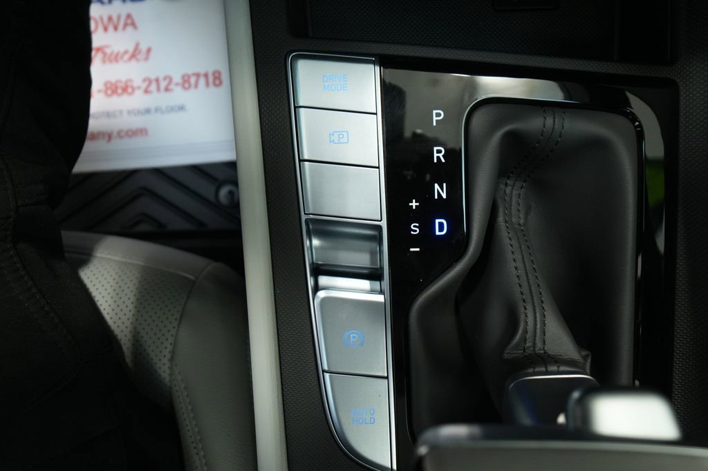 New 2026 Hyundai Elantra Limited image 31