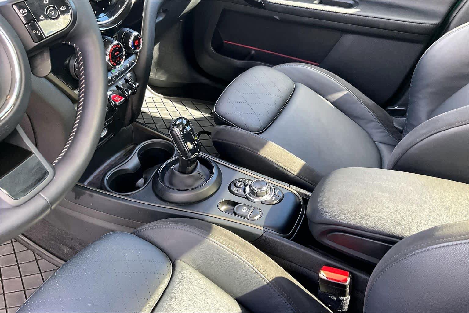 Used 2024 MINI Cooper Countryman S w/ Signature Upholstery Package AWD/4WD image 16