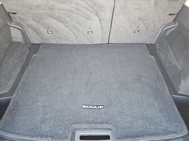 Used 2023 Nissan Rogue S image 6