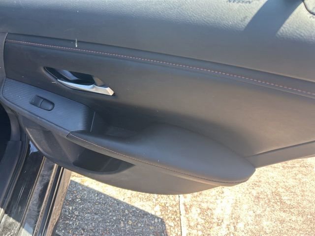 Used 2022 Nissan Sentra SR w/ Lighting Package FWD image 11