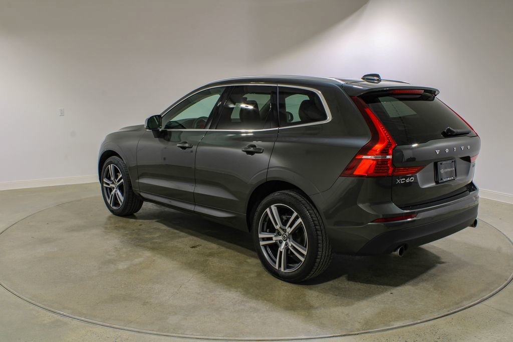 Used 2020 Volvo XC60 T5 Momentum w/ Protection Package image 3