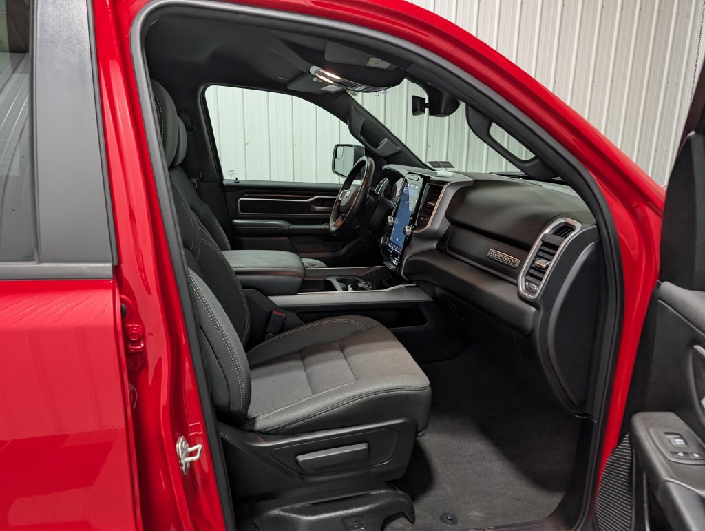 Used 2023 RAM 1500 Big Horn AWD/4WD image 29